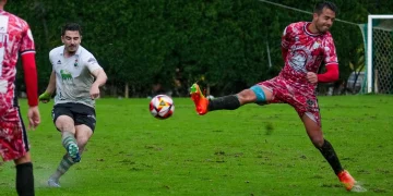 Derrotas de Rayo y Cayón y empate de la Gimnástica