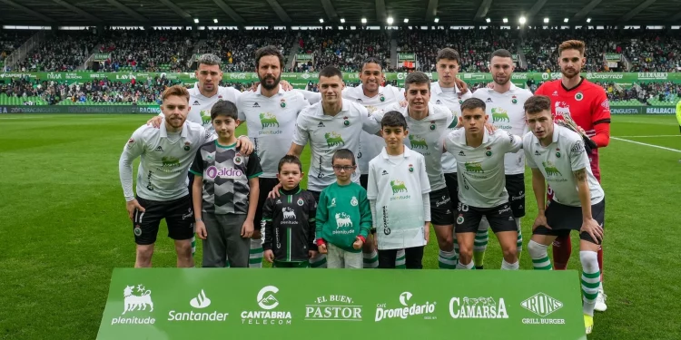 El Racing ofrece entradas para menores de 15 años por solo dos euros con motivo del Día del Padre