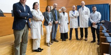 Silva asegura que “la investigación y el conocimiento exigen paciencia, tiempo y esfuerzo” en la inauguración de la jornada ‘Acercando la ciencia a las escuelas’ celebrada en Valdecilla