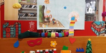 Las bibliotecas de Soto de la Marina y Bezana ofrecen a partir del jueves un cuentacuentos sobre ‘Un calcetín infinito’, de Pedro Mañas