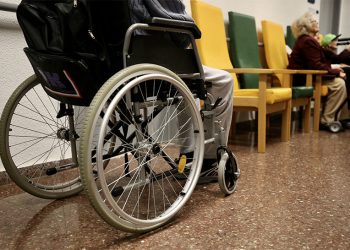 El Gobierno de Cantabria convoca ayudas para que las entidades locales mejoren la atención integral a las necesidades de las personas mayores