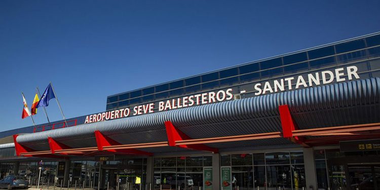 Fomento solicita a Aena continuar con las inversiones previstas para mejorar la competitividad del Seve Ballesteros