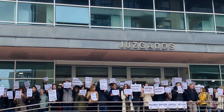 La plantilla de la Administración de Justicia sale a la calle para exigir retribuciones justas, funciones claras y negociación real