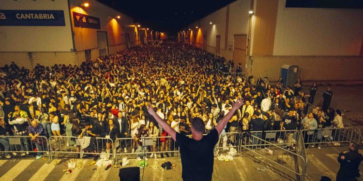 Adrián Deerre cautiva a miles de fans en el II Cartes Music