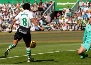 El Racing empata ante el UD Levante
