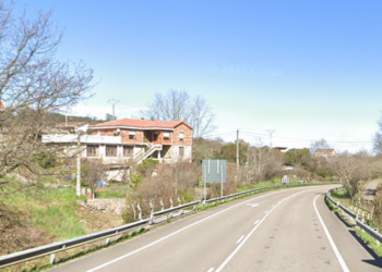 Fallece una conductora tras salirse de la vía y chocar contra una furgoneta en la CA-142, en Obregón