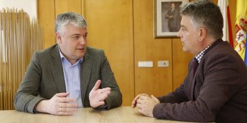 Economía y el Ayuntamiento de Selaya colaborarán en la difusión de los valores europeos del municipio