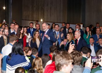 El arte y el talento joven centran la visita del rey Felipe VI a Cantabria