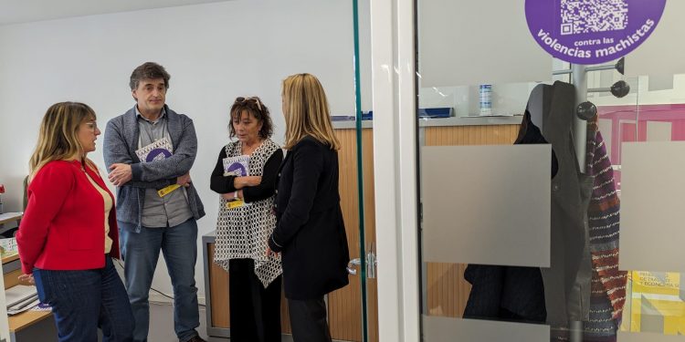 Las oficinas del SEPE en Cantabria se convierten en Puntos Violeta contra la violencia de género