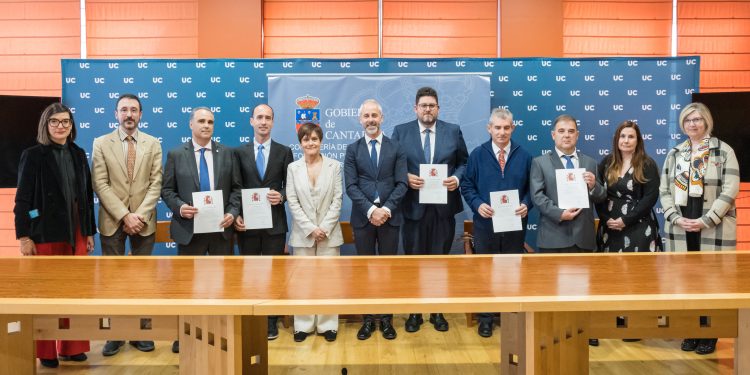 Silva apuesta por reforzar el servicio de inspección por su papel clave en el funcionamiento del sistema educativo de Cantabria