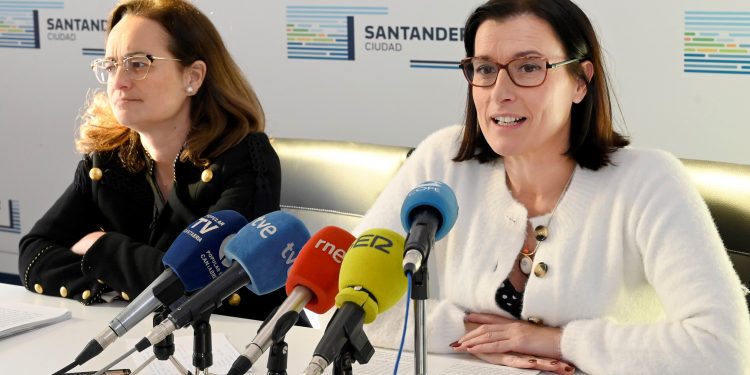 Rojo aclara que el pliego del nuevo contrato de limpieza viaria de Santander contempla la instalación del contenedor marrón