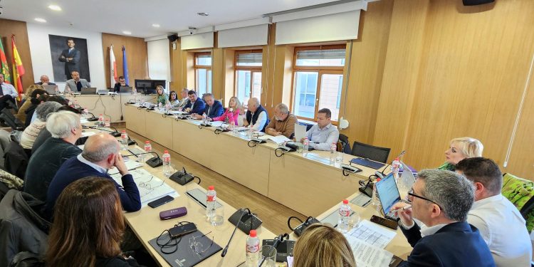 El Pleno de Torrelavega aprueba el Presupuesto para este año por importe de 77,7 millones de euros, un 16,9% más que en 2023