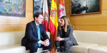 Cantabria y Castilla y León firman un protocolo para mejorar la prestación de servicios en las zonas limítrofes y defender sus intereses comunes