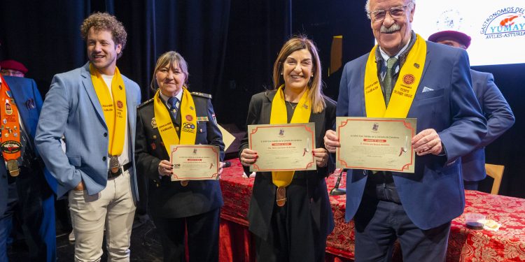 Buruaga destaca la pujanza del sector conservero regional y alaba a la anchoa como «mejor embajadora» de Cantabria