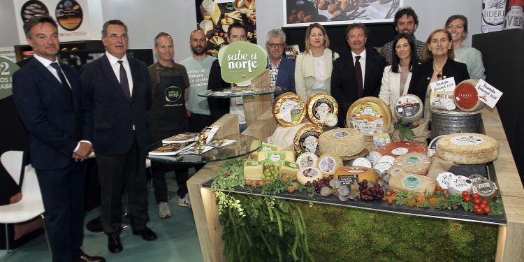 El Gobierno presenta en el Salón Gourmets de Madrid su nueva marca de calidad ‘Sabe a Norte’ para mejorar la visibilidad y la promoción de los alimentos de Cantabria