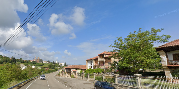 Fallece un hombre de 51 años tras sufrir un accidente de tráfico en moto en Santillana del Mar