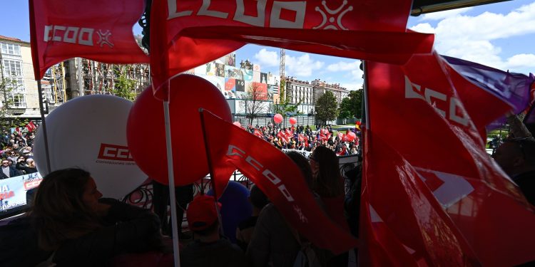 La manifestación del 1º de mayo congrega en Santander a cerca de 8.000 personas