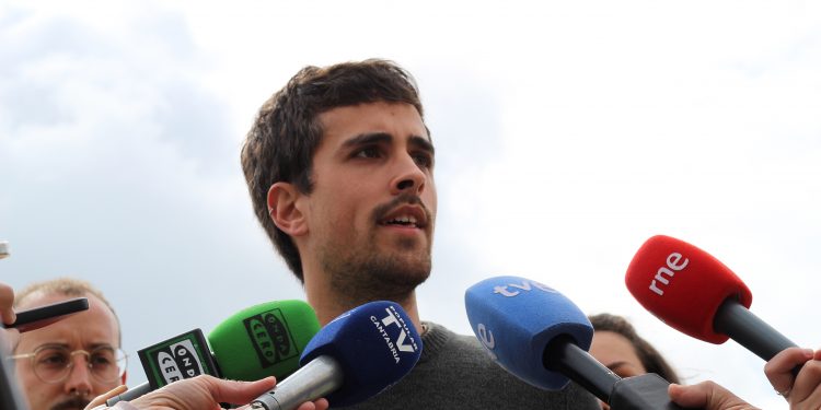 Cantabristas responde a que Buruaga les denomine “oposición tóxica”: “lo que ocurre es que no está acostumbrada a tener oposición”