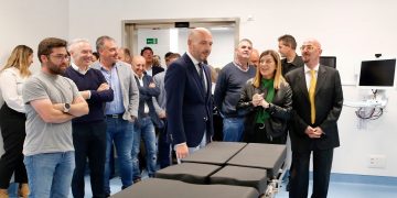 Buruaga anuncia un “acuerdo histórico” para garantizar la continuidad de la asistencia sanitaria en el Hospital de Laredo durante el verano