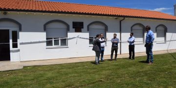 El Ayuntamiento de Piélagos plantea a Sanidad la instalación de consultas portátiles mientras se acondiciona el consultorio de Boo para evitar desplazamientos a los vecinos