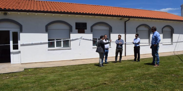 El Ayuntamiento de Piélagos plantea a Sanidad la instalación de consultas portátiles mientras se acondiciona el consultorio de Boo para evitar desplazamientos a los vecinos