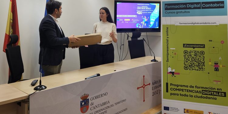 Transporte ha entregado los premios de formación digital ‘Campaña Joven’