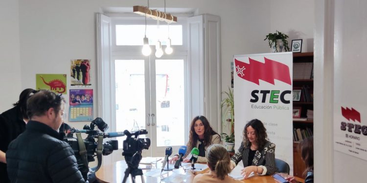 STEC anuncia un recurso para extender el derecho a la reducción de la jornada lectiva para mayores de 55