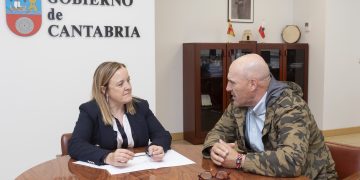 La Consejería de Presidencia y la Fundación Agro y Cultura estudian vías de colaboración para combatir el despoblamiento en Cantabria