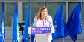 Buruaga apuesta por «una Cantabria cada vez más implicada en Europa» y llama a defender el proyecto comunitario