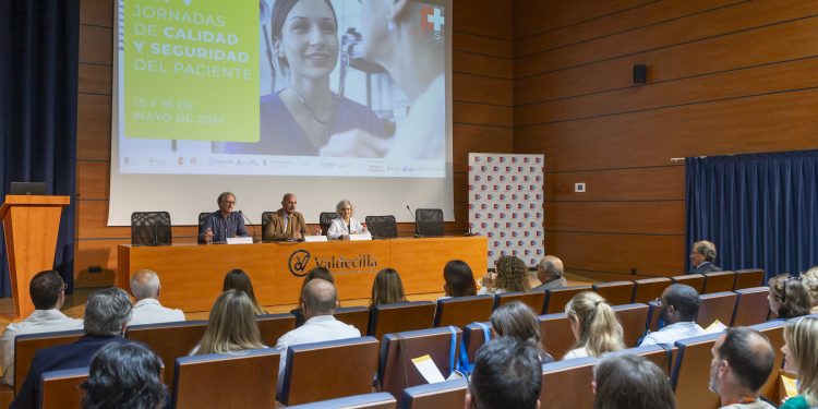 Pascual aboga por promover conjuntamente «la calidad, seguridad y humanización» del sistema sanitario para generar valor en la sociedad