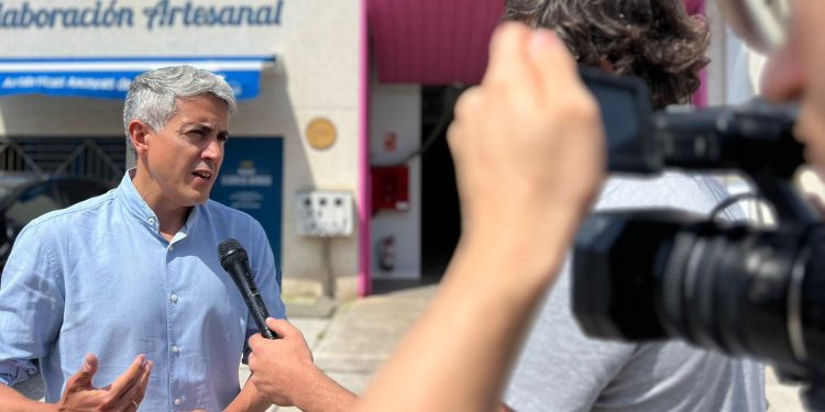 Zuloaga: “Estoy preocupado por las informaciones sobre la concejala de Santillana del Mar. El PP y PRC deben exigir aclaraciones para garantizar que no prospere su moción de censura”