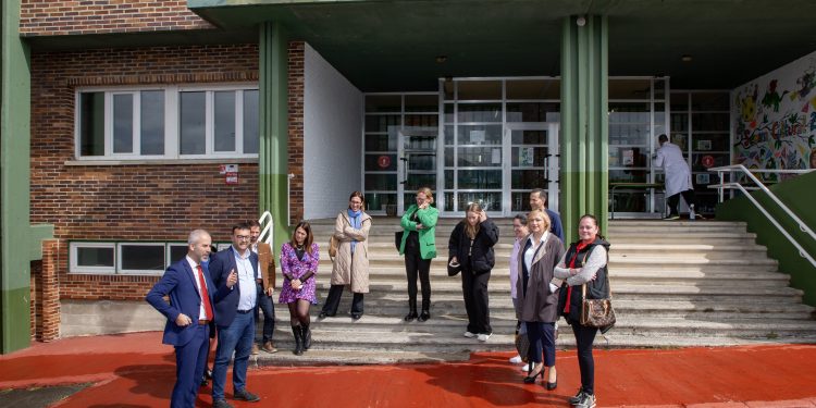 Educación reparará la cubierta y renovará la instalación eléctrica del CEIP Marina de Cudeyo
