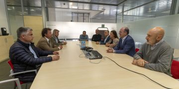 Pablo Palencia visita las instalaciones forestales del Grupo Armando Álvarez