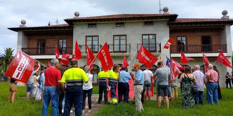 CCOO insta a Santa María de Cayón a tramitar con urgencia el convenio firmado que recoge un reglamento de control horario de la jornada