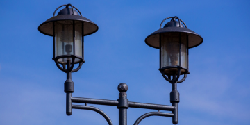 Desbloqueada la adjudicación de la prestación de servicios electro industriales de Torrelavega