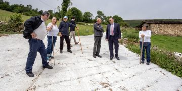 Fomento acomete inversiones por valor de un millón de euros en San Roque de Riomiera