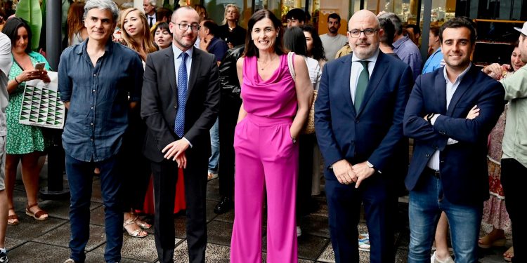 Fran Perea, Azúcar Moreno y Ruth Lorenzo actuarán en La Porticada