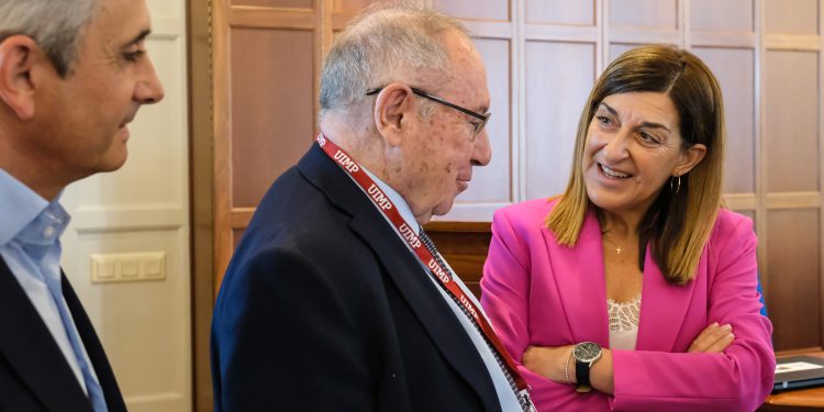 Buruaga anuncia que el I Plan de Internacionalización de Cantabria se presentará este año y estará dotado con 8 millones hasta 2027