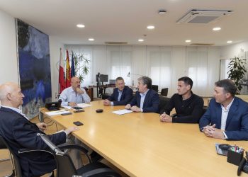 César Pascual garantiza la cobertura sanitaria a los 11 ayuntamientos de la Merindad de Campoo