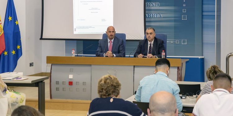 El Gobierno aprobará en los próximos días el decreto de ayudas para el transporte de pacientes en 56 municipios que puntualmente carezcan de médico este verano