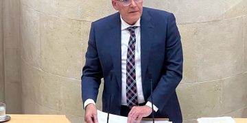 El PSOE exige la comparecencia del consejero de Salud ante “la temeridad” que supone “dejar sin servicio de urgencias a una parte importante de la ciudadanía de Cantabria”