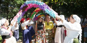 Buruaga asegura que «Cantabria está objetivamente mejor» tras «arrancar el motor del cambio» y llama a la unidad frente a «las amenazas a la España constitucional»