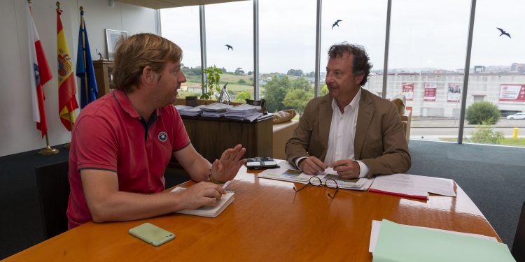 El Gobierno estudia con Reocín la instalación de la báscula de pesaje que dará servicio a los ganaderos de la zona