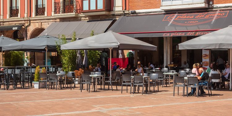 El Gobierno convoca subvenciones para empresas del sector turístico por valor de casi 2,4 millones de euros