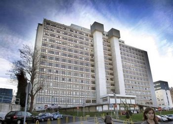 VOX denuncia el aumento del gasto público que supondrá crear un nuevo organismo sanitario, cuando ya existe la Fundación Marqués de Valdecilla