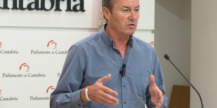 El PRC pide al Gobierno que vuelva al Plan de Gestión del Lobo, amplíe la zona de máxima incidencia, pague las ayudas a los ganaderos y afronte nuevas extracciones