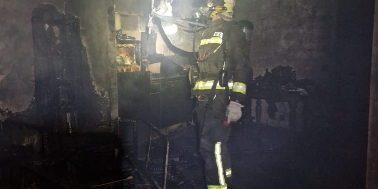 Un incendio calcina de madrugada una vivienda de Potes