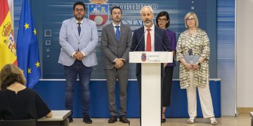 Cantabria arranca el nuevo curso escolar con 86.761 alumnos, 806 menos en Infantil y Primaria, y 8.451 docentes, 128 más que el año pasado