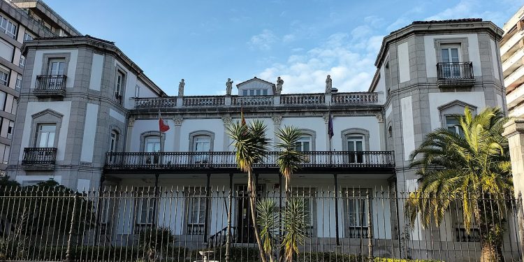 Reconocen la agresión con barras de metal a un hombre y admiten cuatro años de prisión