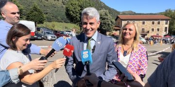 Zuloaga: «Cantabria ha desaparecido de la agenda política por culpa del PP»